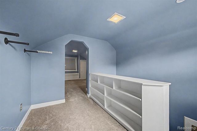 9952 Park Avenue, Allen Park, MI 48101