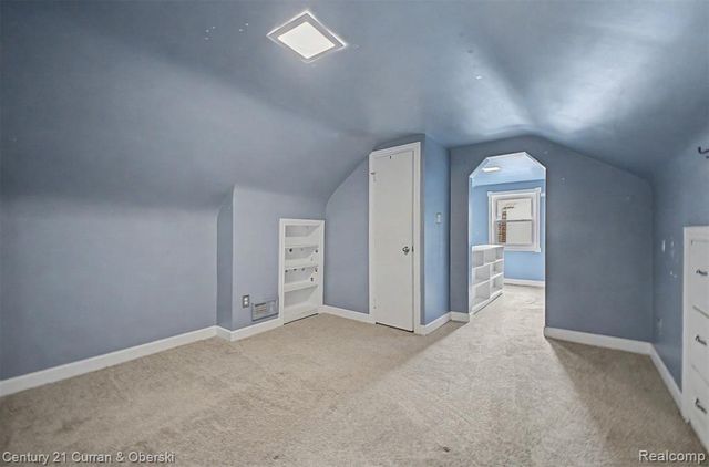 9952 Park Avenue, Allen Park, MI 48101