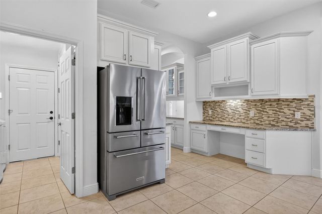 8237 BRIDGEPORT BAY CIRCLE, Mount Dora, FL 32757