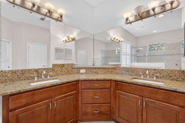 8237 BRIDGEPORT BAY CIRCLE, Mount Dora, FL 32757