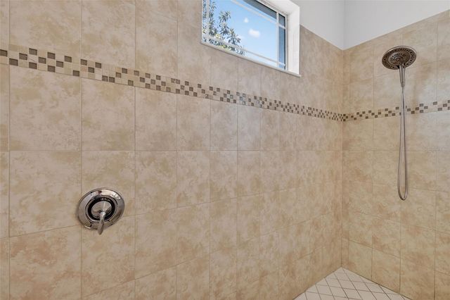 8237 BRIDGEPORT BAY CIRCLE, Mount Dora, FL 32757