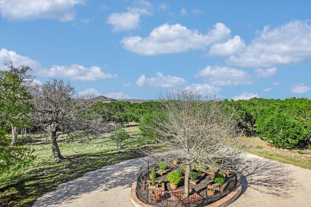130 CAVE SPRINGS RD, Wimberley, TX 78676