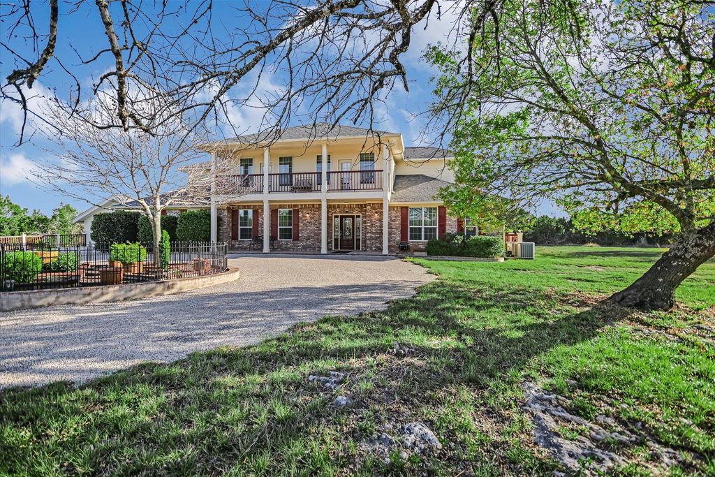 130 CAVE SPRINGS RD, Wimberley, TX 78676