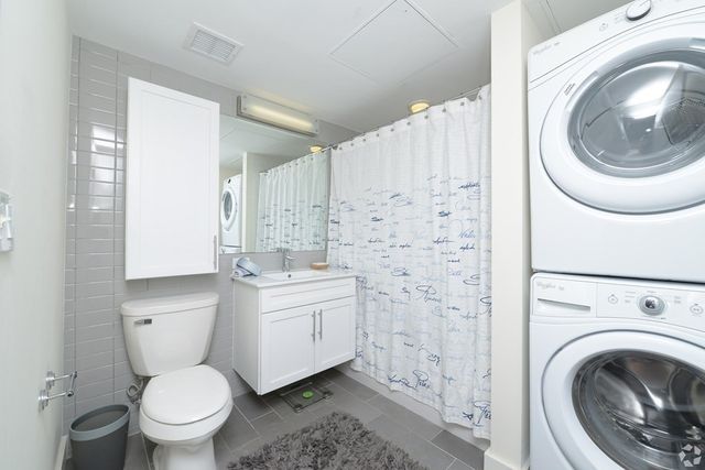 603 Concord 407, Cambridge, MA 02138