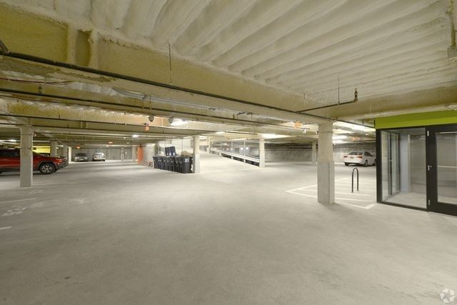 603 Concord 407, Cambridge, MA 02138