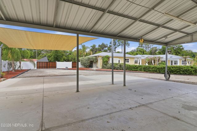 11685 WOODSIDE Lane, Jacksonville, FL 32223