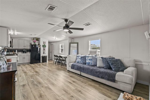 3834 HIXON AVENUE, St Cloud, FL 34772