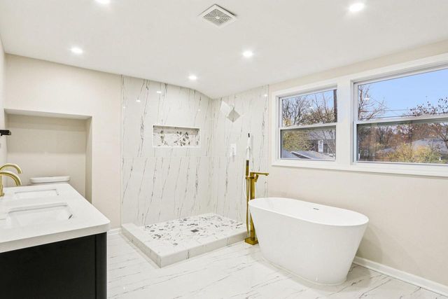 3347 S 47th STREET, Greenfield, WI 53219