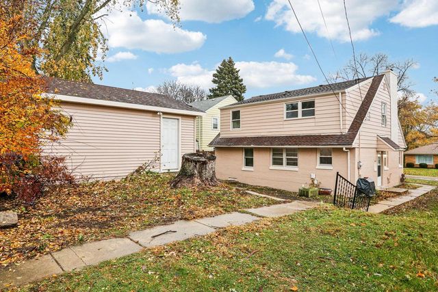 3347 S 47th STREET, Greenfield, WI 53219