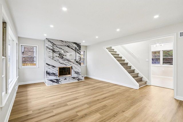 3347 S 47th STREET, Greenfield, WI 53219