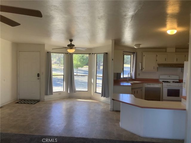 2830 Phelan Road, Phelan, CA 92371