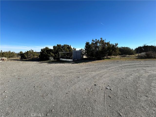2830 Phelan Road, Phelan, CA 92371