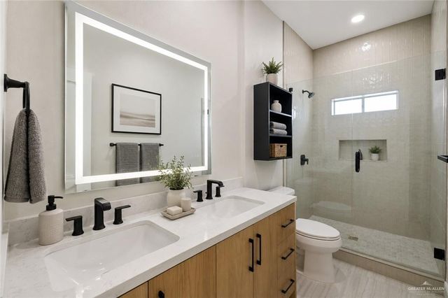 600 Bluebird Avenue, Mcallen, TX 78504