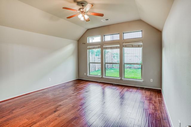 606 Red Oak Canyon Lane, La Marque, TX 77568
