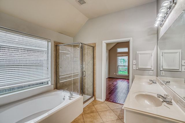 606 Red Oak Canyon Lane, La Marque, TX 77568