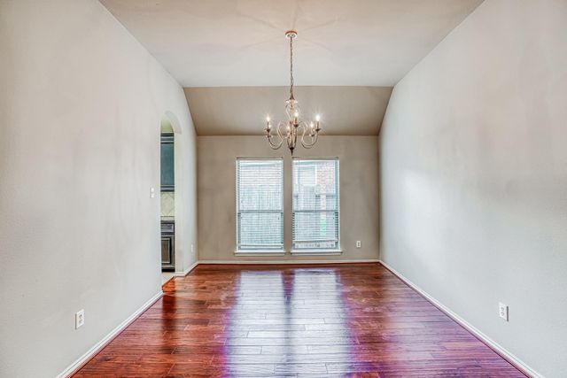 606 Red Oak Canyon Lane, La Marque, TX 77568