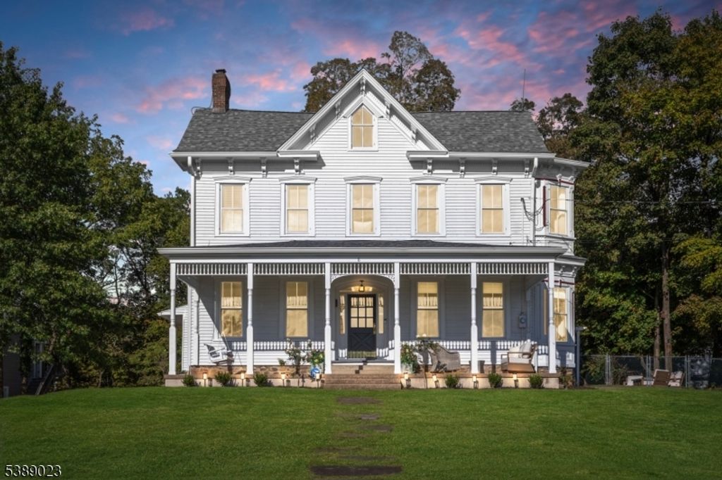 8 Nelson St, Readington Twp., NJ 08889