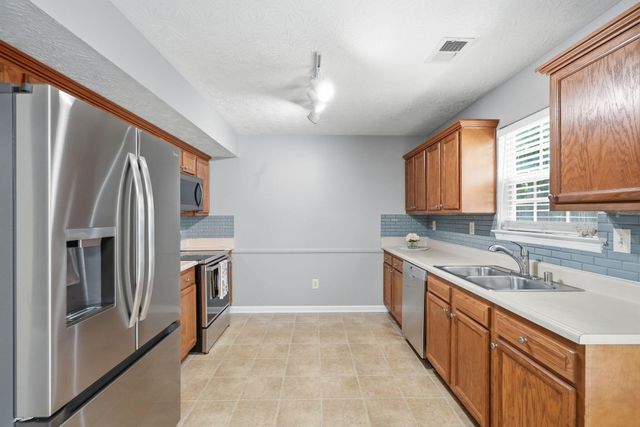 2629 Michelle Park, Lexington, KY 40511