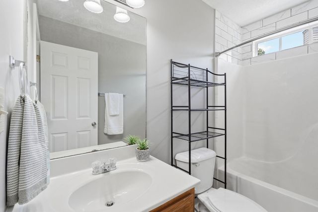 2629 Michelle Park, Lexington, KY 40511