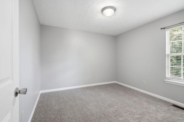 2629 Michelle Park, Lexington, KY 40511