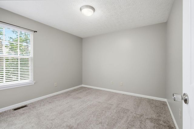 2629 Michelle Park, Lexington, KY 40511