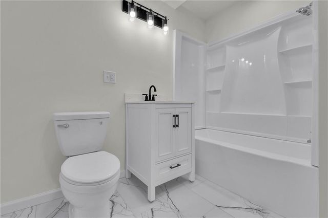 309 E 2nd Street, Bonner Springs, KS 66012