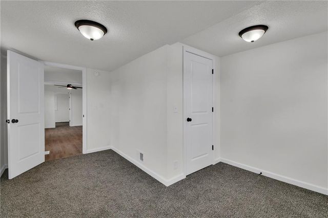 309 E 2nd Street, Bonner Springs, KS 66012