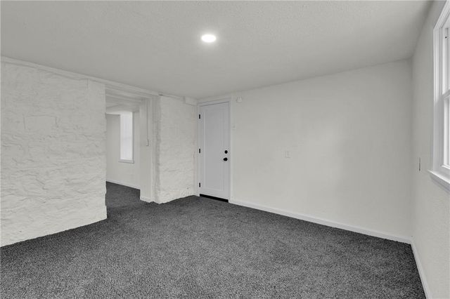 309 E 2nd Street, Bonner Springs, KS 66012