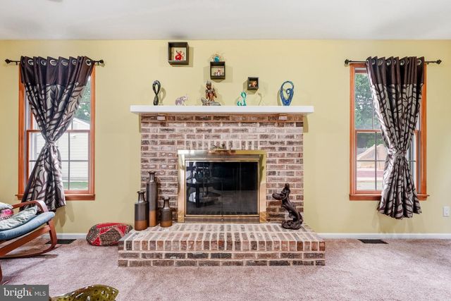 15 WESTMINSTER DR, Voorhees, NJ 08043