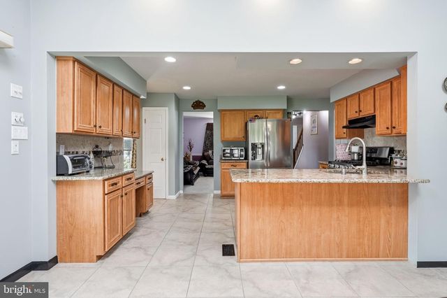 15 WESTMINSTER DR, Voorhees, NJ 08043