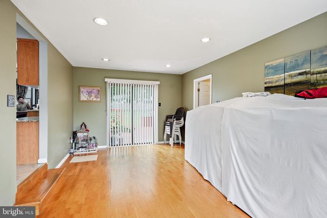 15 WESTMINSTER DR, Voorhees, NJ 08043