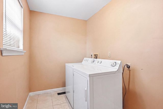 15 WESTMINSTER DR, Voorhees, NJ 08043