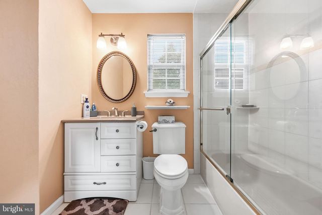 15 WESTMINSTER DR, Voorhees, NJ 08043