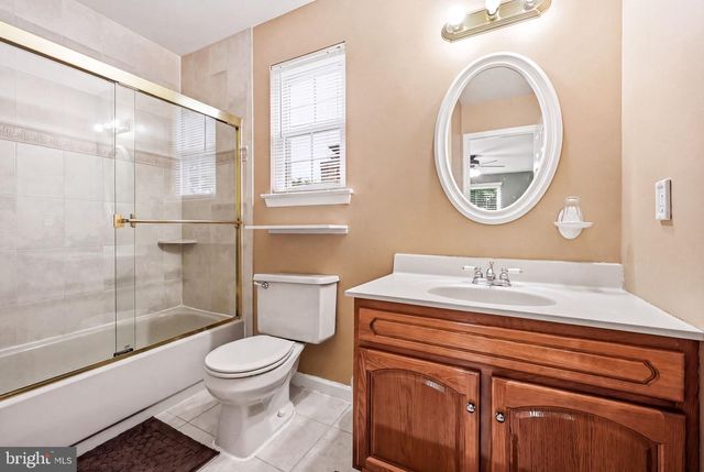 15 WESTMINSTER DR, Voorhees, NJ 08043