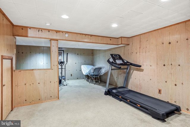 15 WESTMINSTER DR, Voorhees, NJ 08043