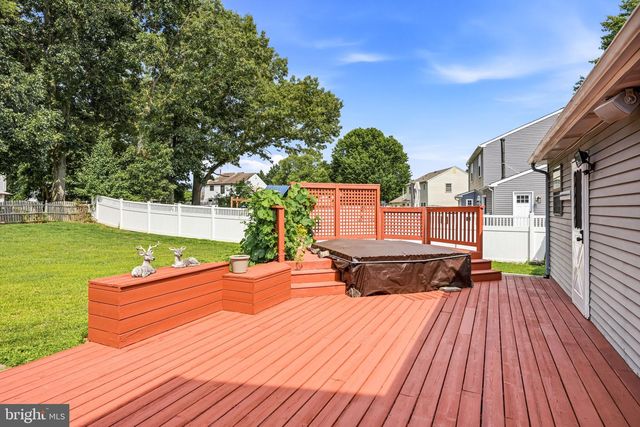 15 WESTMINSTER DR, Voorhees, NJ 08043