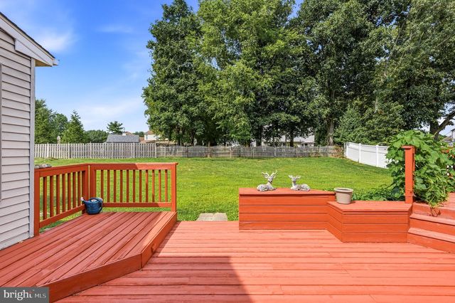 15 WESTMINSTER DR, Voorhees, NJ 08043