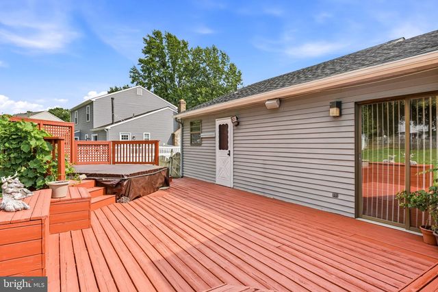 15 WESTMINSTER DR, Voorhees, NJ 08043