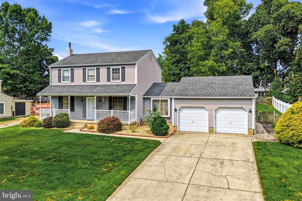 15 WESTMINSTER DR, Voorhees, NJ 08043