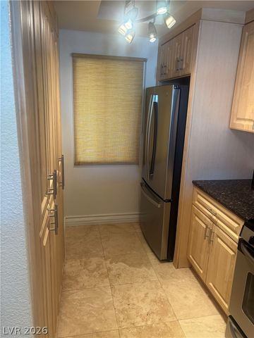 210 East FLAMINGO Road 123, Las Vegas, NV 89169