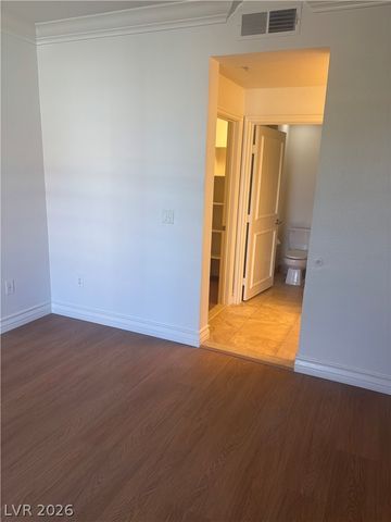 210 East FLAMINGO Road 123, Las Vegas, NV 89169