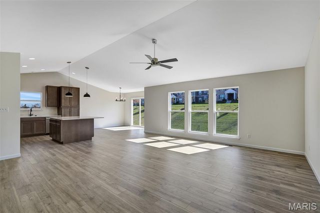 211 Windmill View Drive, O'fallon, MO 63385