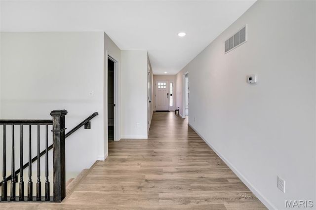 211 Windmill View Drive, O'fallon, MO 63385