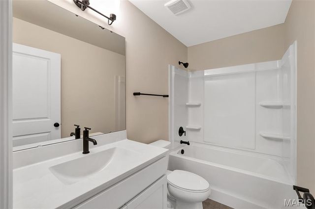 211 Windmill View Drive, O'fallon, MO 63385