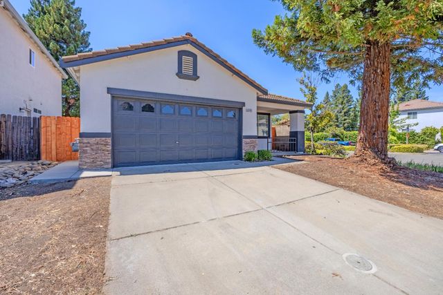 2358 Stone River Ct, Rancho Cordova, CA 95670
