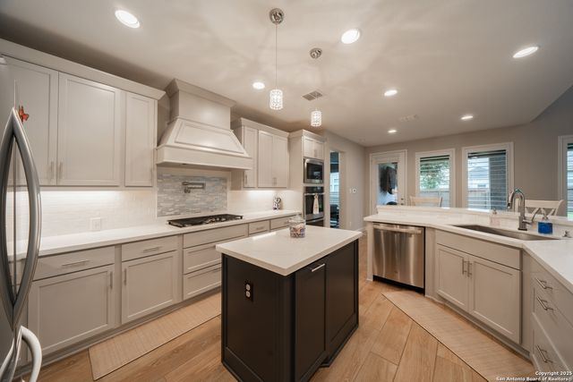 1729 Crystal Bridges, San Antonio, TX 78260