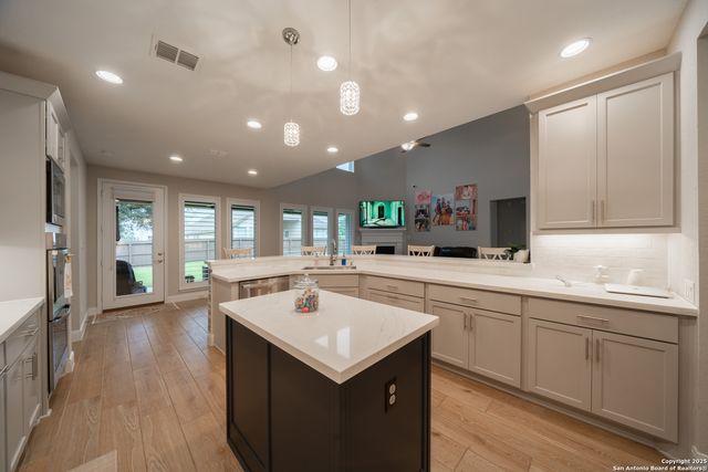 1729 Crystal Bridges, San Antonio, TX 78260