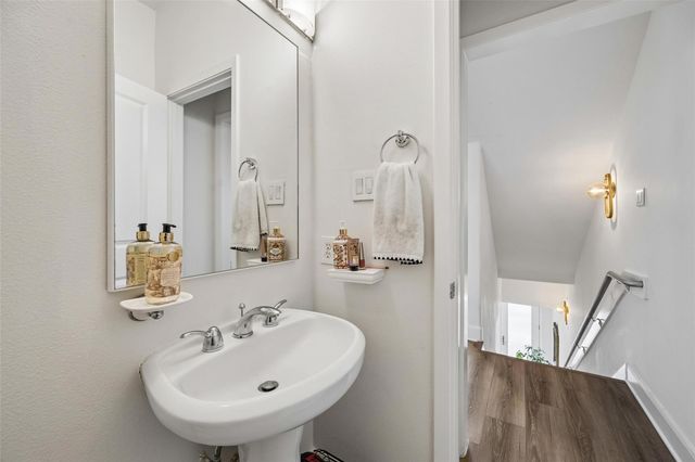 5022 Lillian Street, Houston, TX 77007