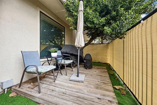 5022 Lillian Street, Houston, TX 77007