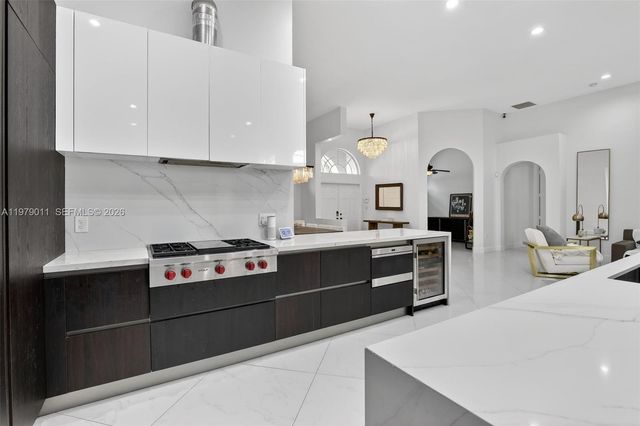 1221 NW 141st Ave, Pembroke Pines, FL 33028